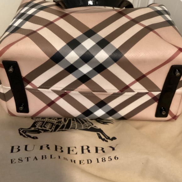 💯 Authentic Burberry LARGE Nova Check Tote Handbag Shoulder Bag - Picture 8 of 16